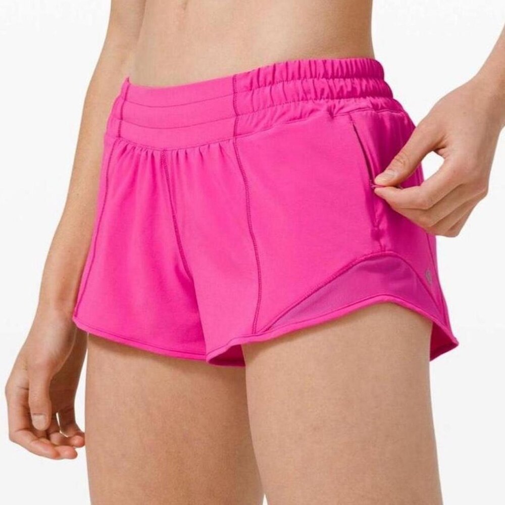 Lululemon Hotty Hot LR Low Rise Short 4” Lined in Pink - Size 12
